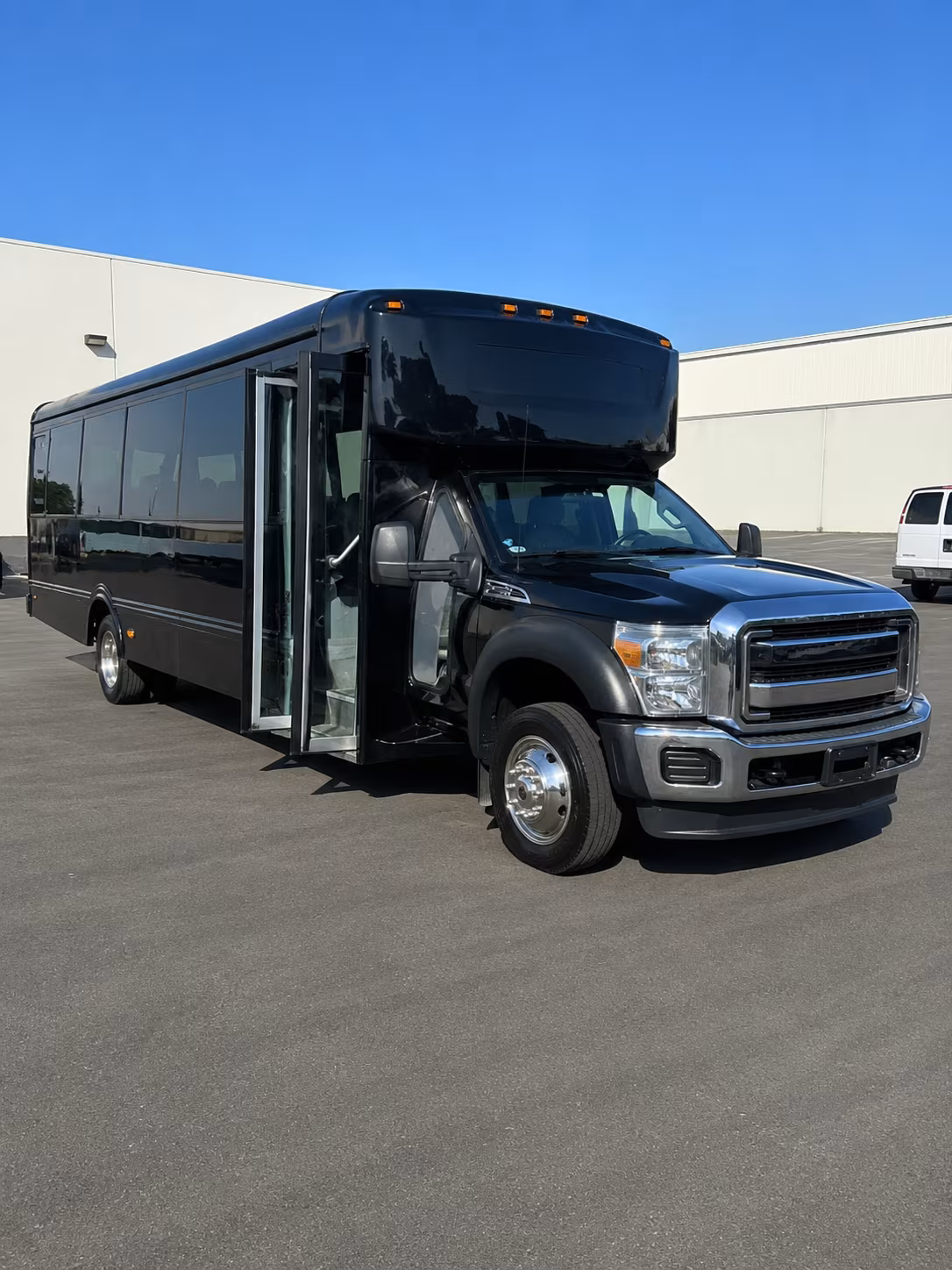 Miami Homecoming & Prom Party Bus Rentals